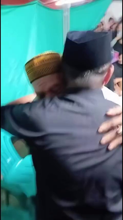 9 Potret momen Pasha Ungu melayat ke rumah Affan driver ojol korban tabrak Brimob, ucap bela sungkawa