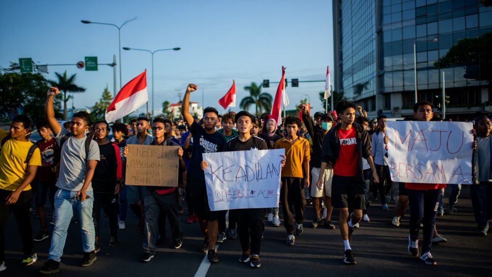 100 Kata-kata perjuangan keadilan paling menggetarkan hati 2025, bikin semangat tak pernah padam