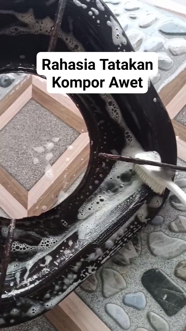 Ingin punya tatakan kompor yang selalu bersih dan bebas kerak? Cukup rutin lakukan 3 tahap ini 