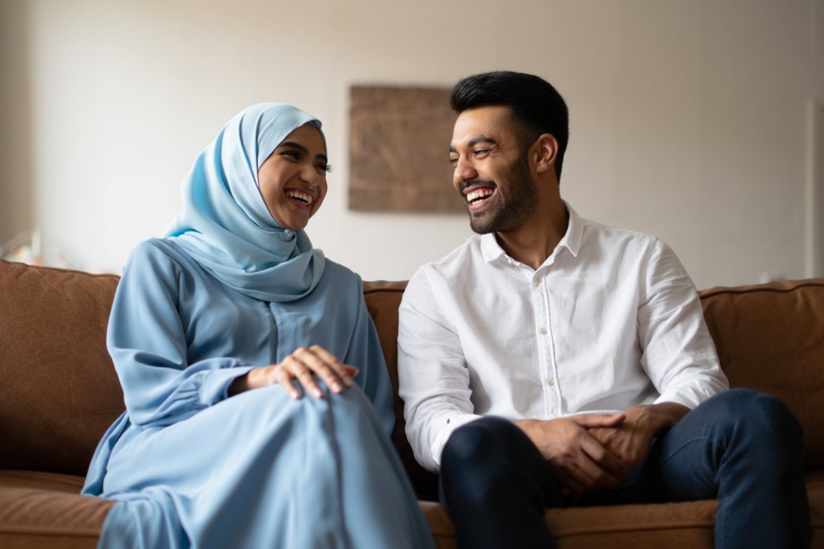 100 Tebak-tebakan cinta islami 2025, lucu, romantis, dan bikin baper halal