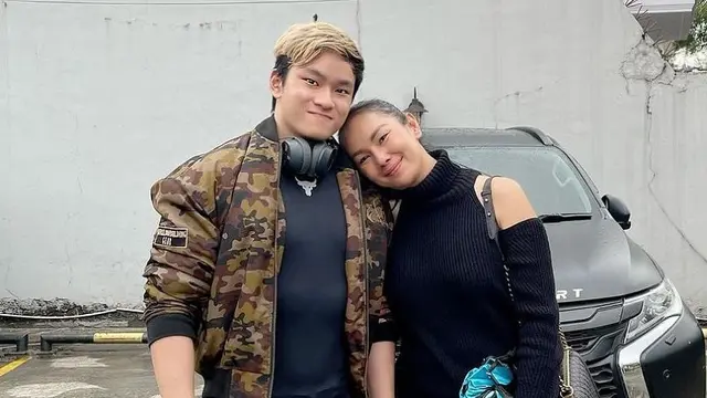 Potret kebersamaannya kayak orang pacaran, ini 8 potret seleb dan anak semata wayangnya