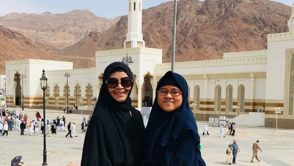 Masih ingat pemeran Uyuy dan Aliya di TOP? Ternyata keduanya ibu dan anak, ini 11 momen kompaknya