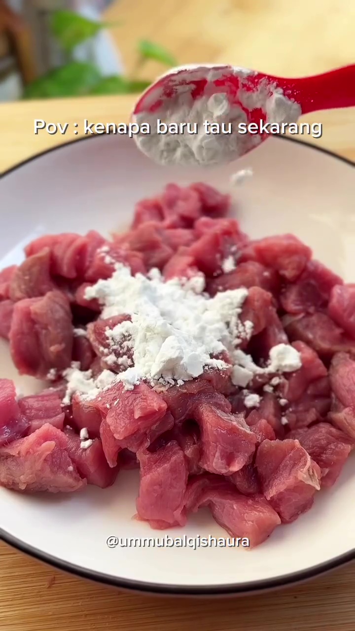 Rahasia ampuh membuat daging cepat empuk tanpa direbus, auto lembut cuma pakai 1 jenis tepung ini