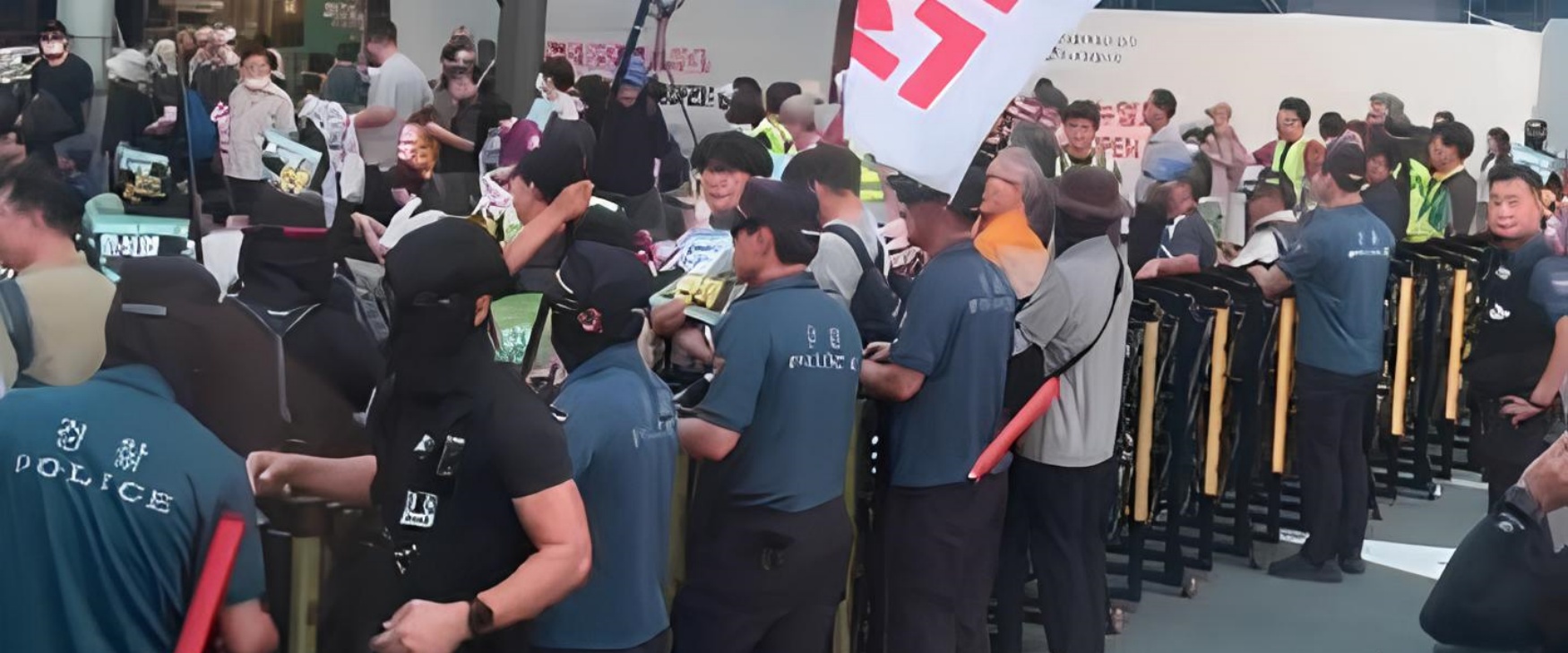 WNI tinggal di Korea Selatan ini tunjukkan tertibnya warga Negeri Ginseng saat demo, ini 7 potretnya