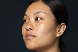 Pudarkan flek hitam hasilnya wajah mulus bak perawatan salon, triknya pakai 1 bahan makanan