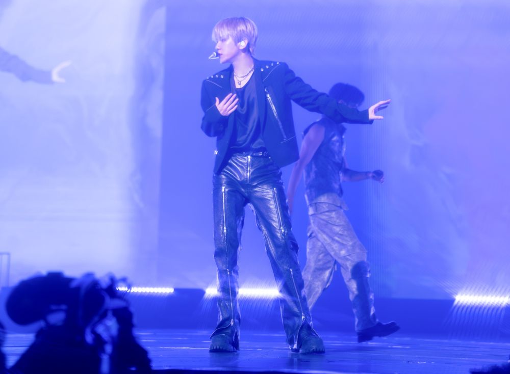 Baekhyun hadirkan malam penuh tawa, haru, dan energi tanpa batas lewat konser Reverie Jakarta 2025