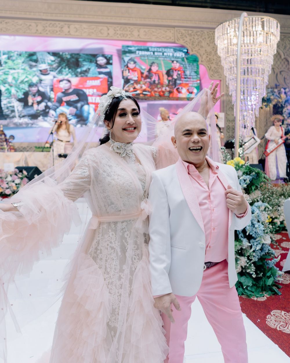 Paramitha Rusady pesta ulang tahun ke-59, acaranya dirayakan bak pesta pernikahan, ini 9 potretnya