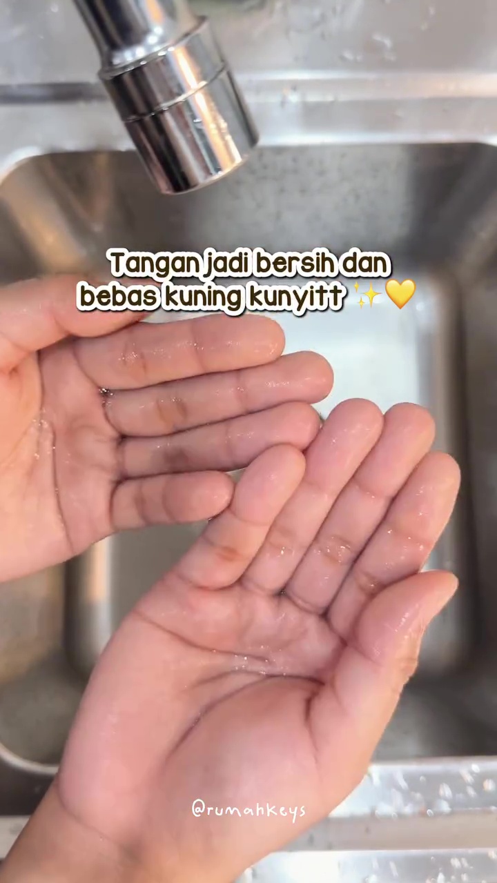 Tak perlu panik! Noda kunyit di jari tangan auto hilang dalam 1 menit cuma pakai 1 bahan rumahan ini
