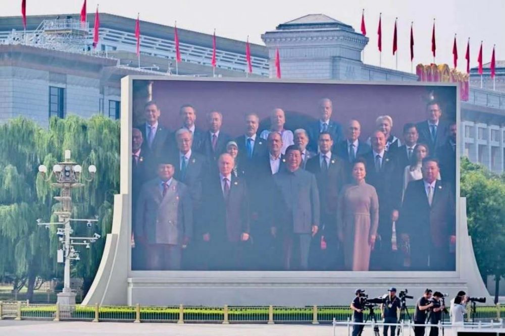9 Potret Prabowo hadiri parade militer di China, duduk sejajar dengan Vladimir Putin dan Xi Jinping