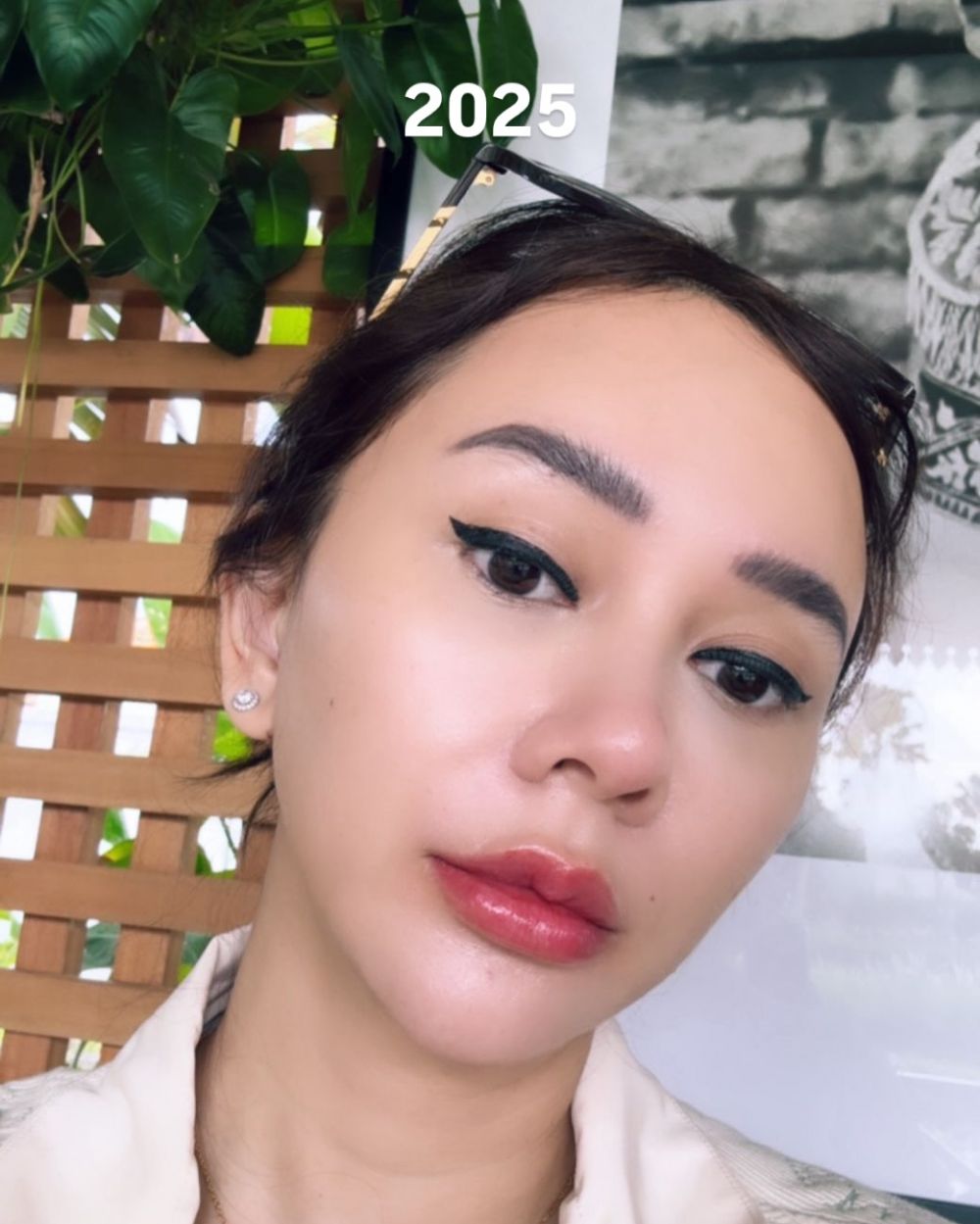 Lama tak muncul di layar kaca, 9 potret terbaru Aura Kasih ini manglingi pol sampai dikira oplas