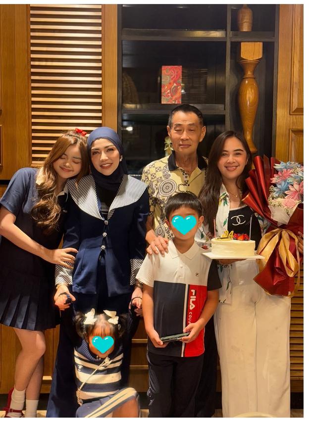 6 Potret Bella Shofie usai mundur dari anggota DPRD, fokus urus keluarga