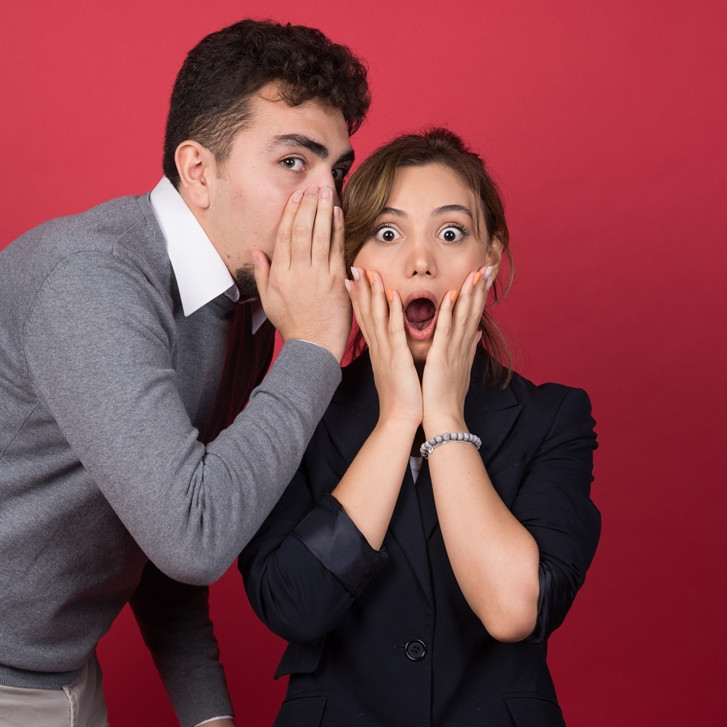 100 Kata-kata gombalan maut buat adik cewek, bikin pipi merona malu