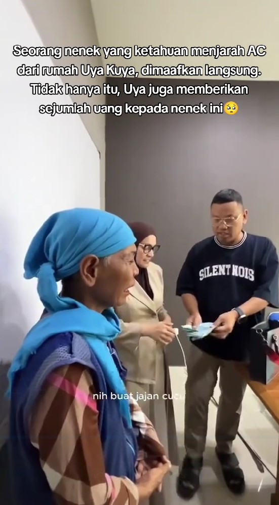 7 Potret Uya Kuya jumpa pelaku penjarah rumahnya, memaafkannya karena penghasilannya Rp30 ribu/hari