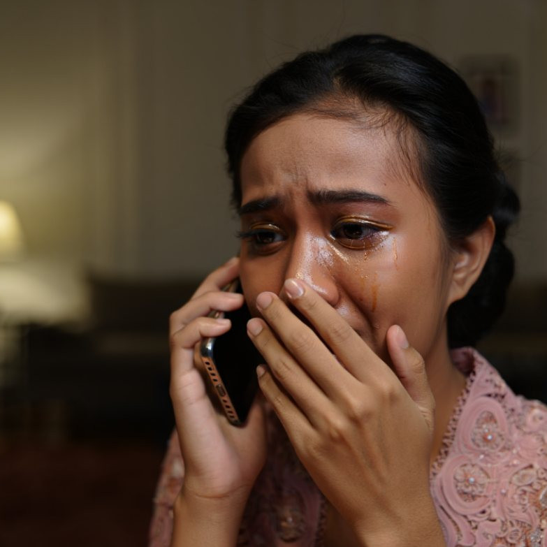 100 Kata-kata sedih karena rindu orang tersayang, bikin air mata tak tertahan