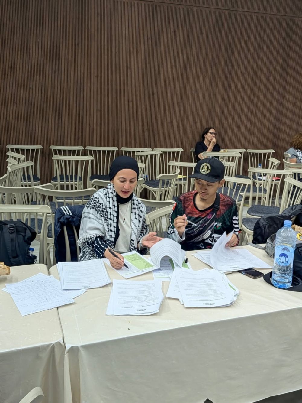 9 Potret Chiki Fawzi dan Wanda Hamidah ikut misi kemanusiaan ke Palestina, salurkan bantuan ke Gaza