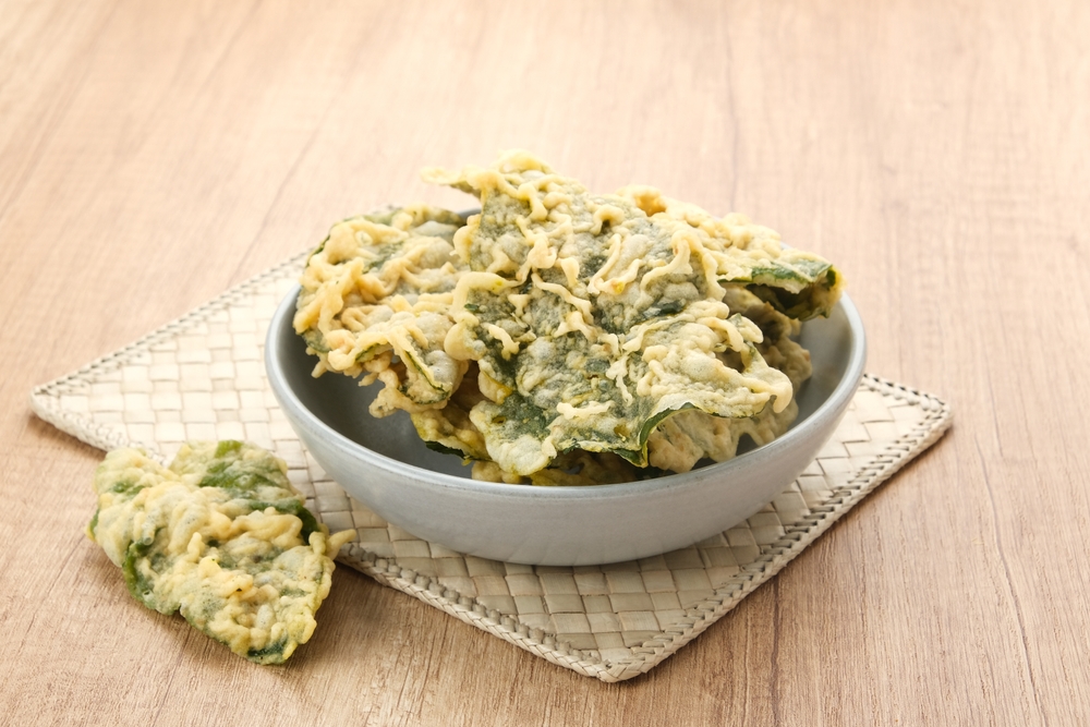 5 Resep camilan keripik dan kacang tahan lama untuk stok rumah