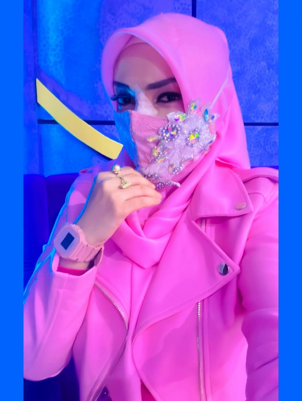 9 Potret terbaru Roro Fitria usai operasi plastik bagian hidung, dipuji makin cantik