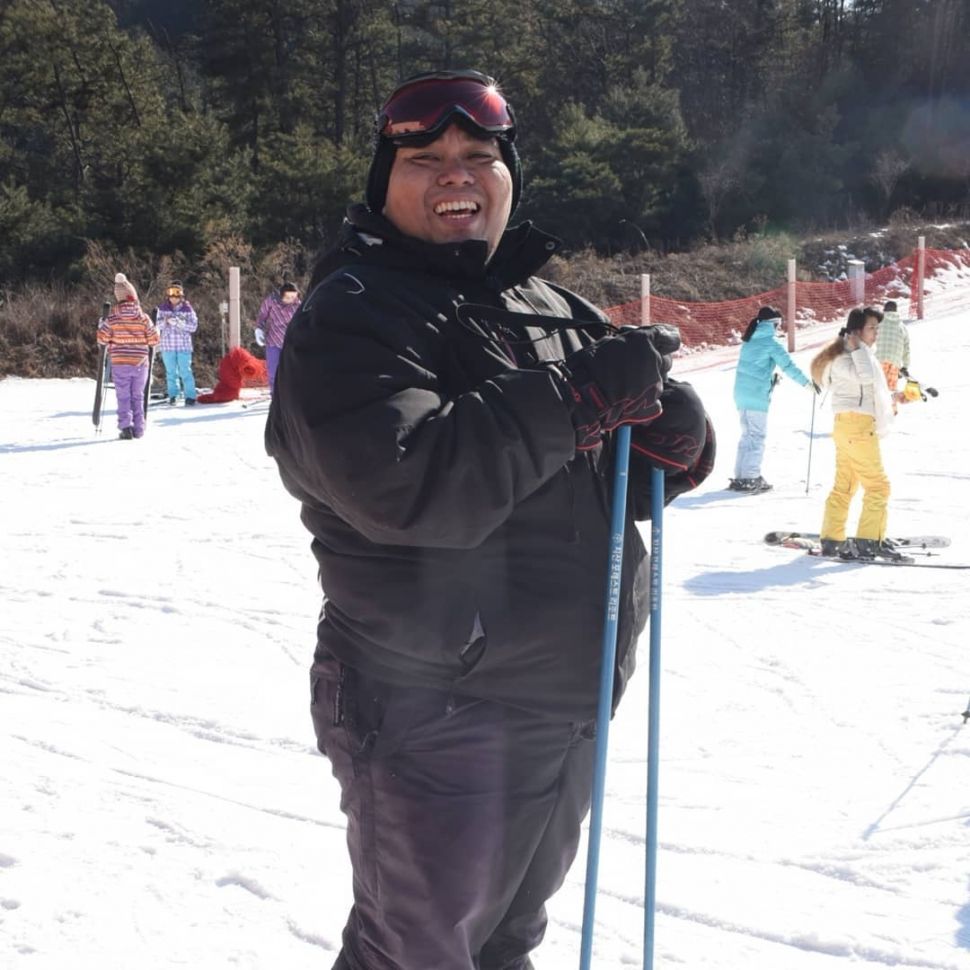 Bukan jadi komedian seperti ayahnya, ini 11 potret putra Dono Warkop DKI yang berprofesi mentereng