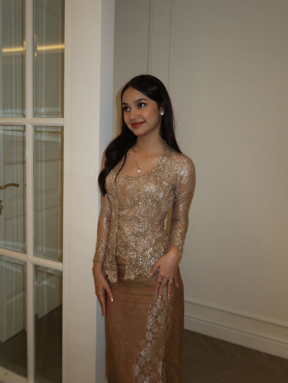 Jadi juara pertama Gadis Sampul, ini 8 potret terbaru Sydney Azkassyah Yusuf putri Cut Tari yang manis