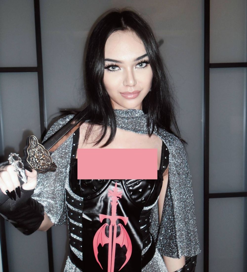 Jadi bungsu 4 bersaudara, intip 10 potret Shabina Mecca putri Sarita Abdul Mukti yang makin dewasa