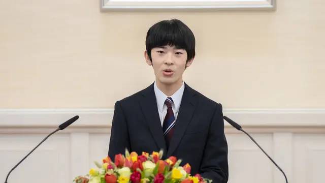 Kenalan dengan Pangeran Hisahito, pewaris takhta kaisar Jepang yang baru gelar upacara kedewasaannya