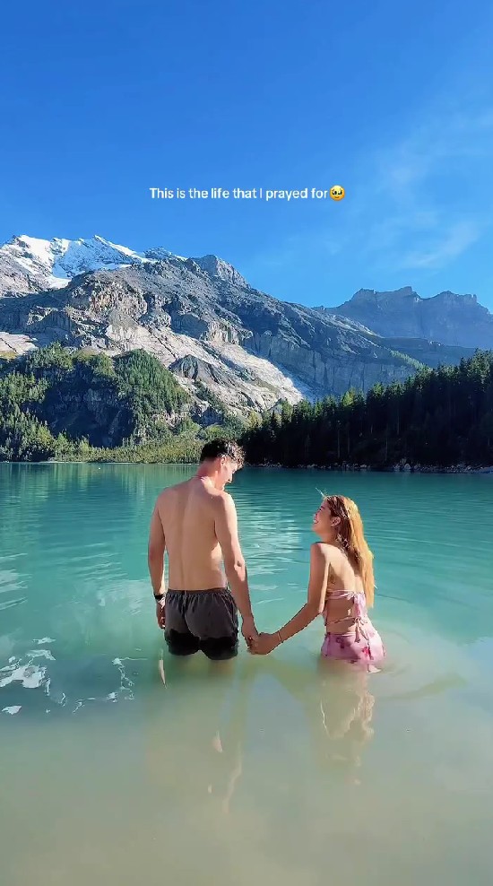 Move on dari Okin, Regina Phoenix kini gandeng pacar bule, ini 7 potretnya saat liburan di Swiss