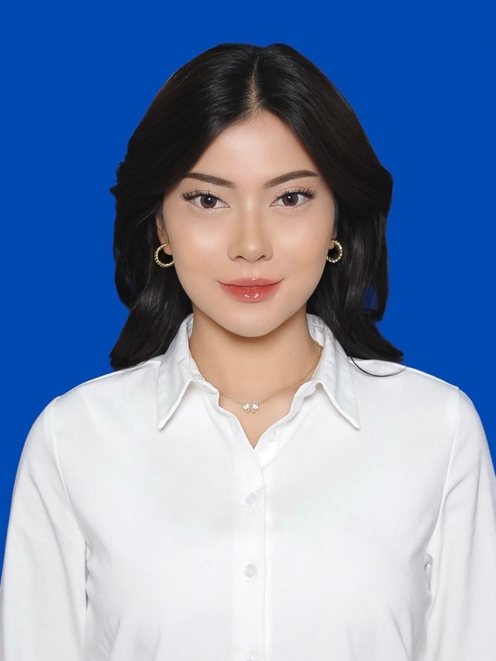 Makin memesona usai operasi hidung, ini 9 potret transformasi Hanum Mega yang berubah 180 derajat