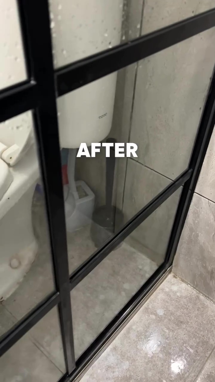 Sering bikin buram, ini cara mudah bersihkan kerak dan jamur di kaca kamar mandi pakai 2 bahan dapur