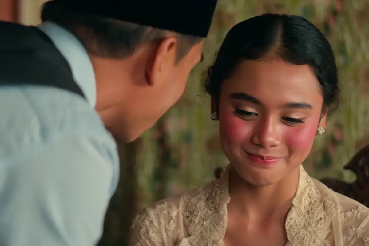 100 Pantun I love you kekinian 2025, simple tapi bikin baper berat