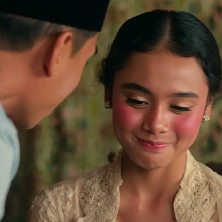 100 Pantun I love you kekinian 2025, simple tapi bikin baper berat