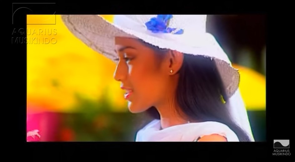 Tak banyak yang tahu, Dian Sastro pernah jadi model video klip lagu hits Katon Bagaskara, 9 potretnya