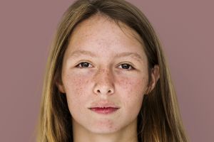 10 Serum bikin wajah kenyal berseri harga di bawah Rp 100 ribu