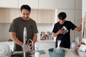  3 Anak Darius Sinathrya menimba ilmu di Portugal, huni apartemen minimalis di Braga, ini 10 potretnya