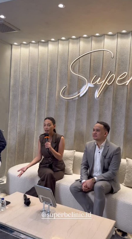 Pilih berdamai dengan masa lalu, Erika Carlina mantap jalani hidup sebagai single parent