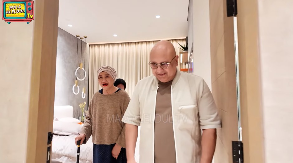 9 Potret Irwan Mussry dinner bareng keluarga, perlakuannya ke orang tua Maia Estianty idaman banget