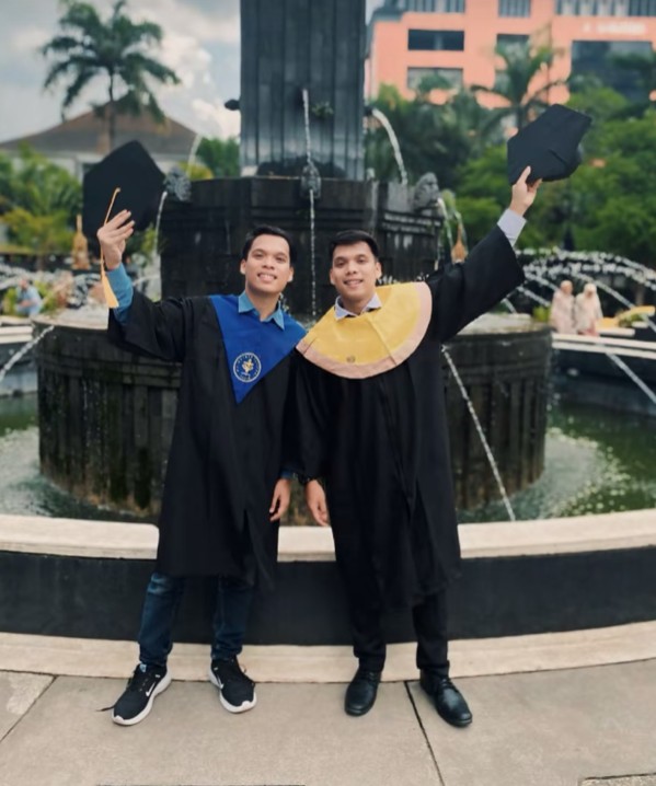 Susahnya kerja di Indonesia, viral pria lulusan IPB sujud syukur jadi buruh di Australia, ini kisahnya