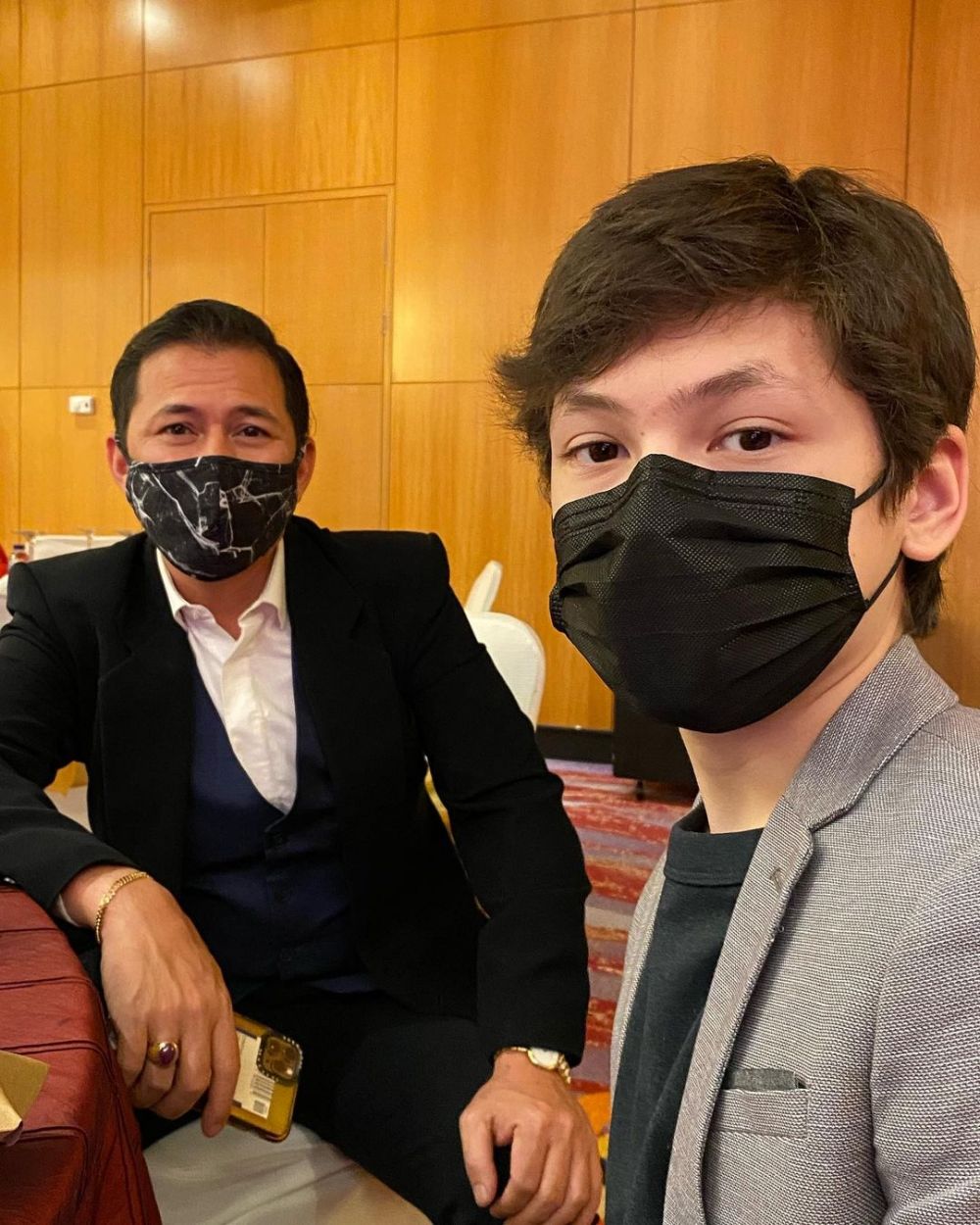 Pemeran anak Suzzanna di film Telaga Angker ini punya putra, ini 11 potret kebersamaannya