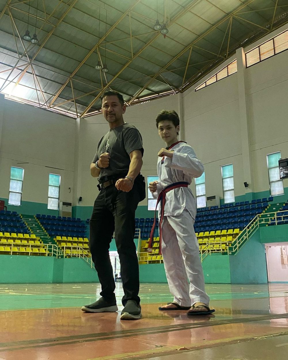 Pemeran anak Suzzanna di film Telaga Angker ini punya putra, ini 11 potret kebersamaannya