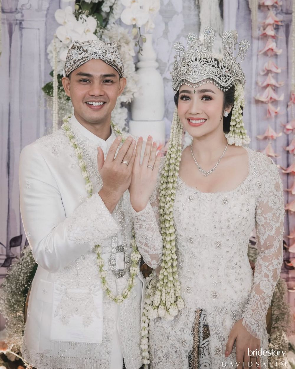 Artis cilik lawan main Ikke Nurjanah & Aldi Bagri kini jadi istri polisi, intip 9 potret terbarunya