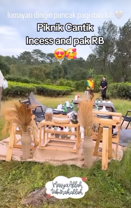 9 Potret piknik cantik di kebun ala Syahrini dan Reino Barack, kemesraannya bak pengantin baru