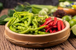 Dijamin antibusuk tanpa kulkas, ini trik simpan cabai agar awet segar dan tak layu hingga 1 minggu