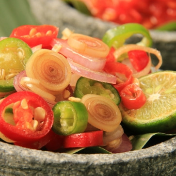 5 Resep sambal khas Nusantara sederhana dan praktis, bikin makan siang jadi nikmat