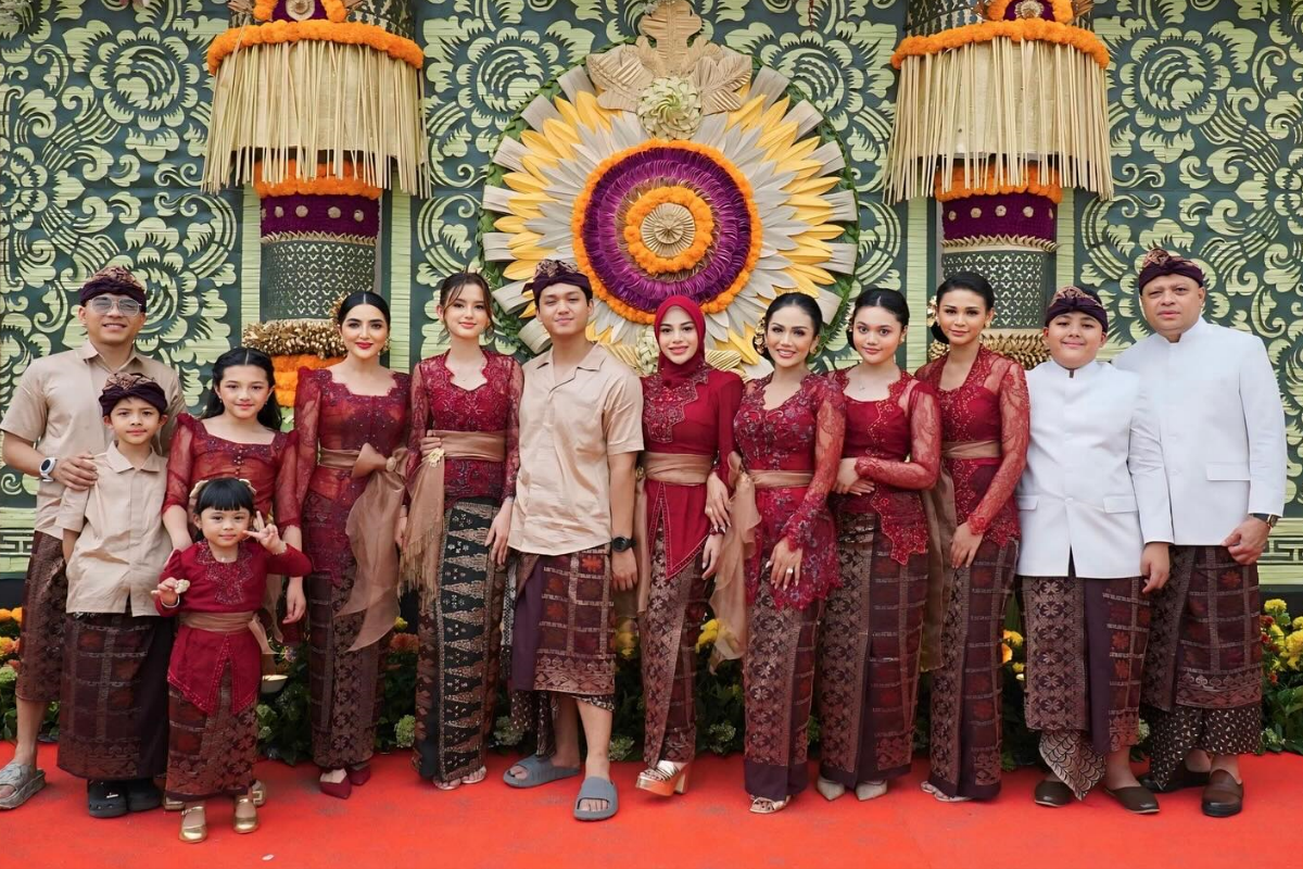 9 Potret kebersamaan keluarga Anang-Ashanty & Krisdayanti-Raul Lemos dari masa ke masa, selalu kompak