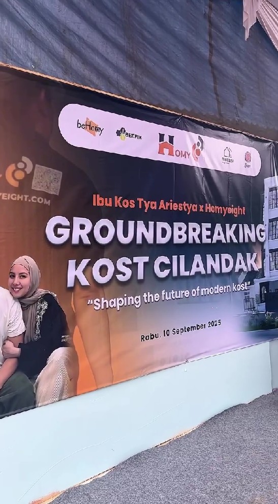 Bisnis kian moncer, Tya Ariestya bangun kos-kosan ketiga, 9 potretnya di acara peletakan batu pertama