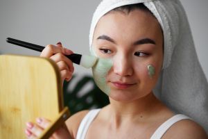 Mau punya kulit mulus tanpa kerutan? Coba olah dan pakai 1 bumbu dapur ini untuk cegah penuaan dini