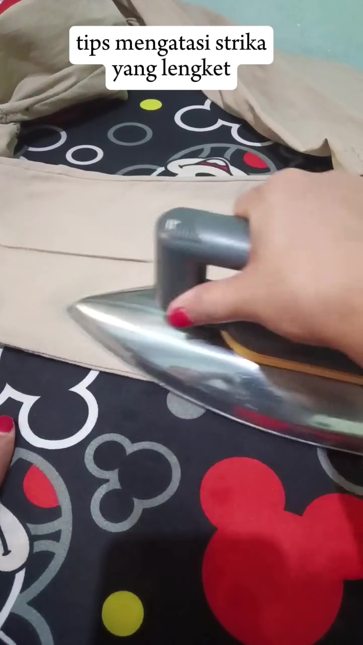 Daun pisang ternyata bisa ampuh atasi setrika yang lengket, begini cara pakainya