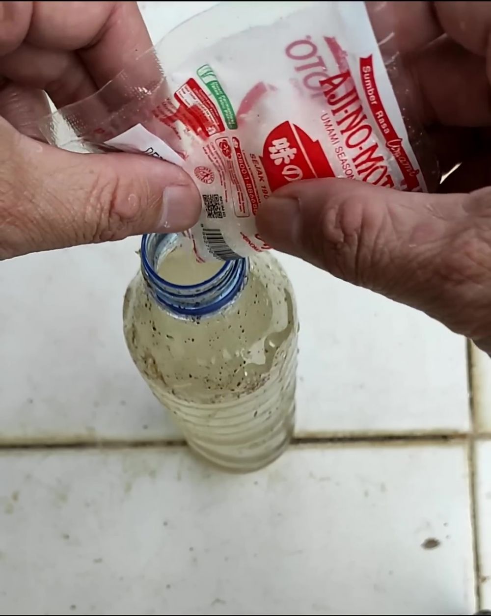 Bisa bikin buahnya kecil, ini cara mudah atasi daun tanaman cabai yang keriting bermodal 3 bahan dapur