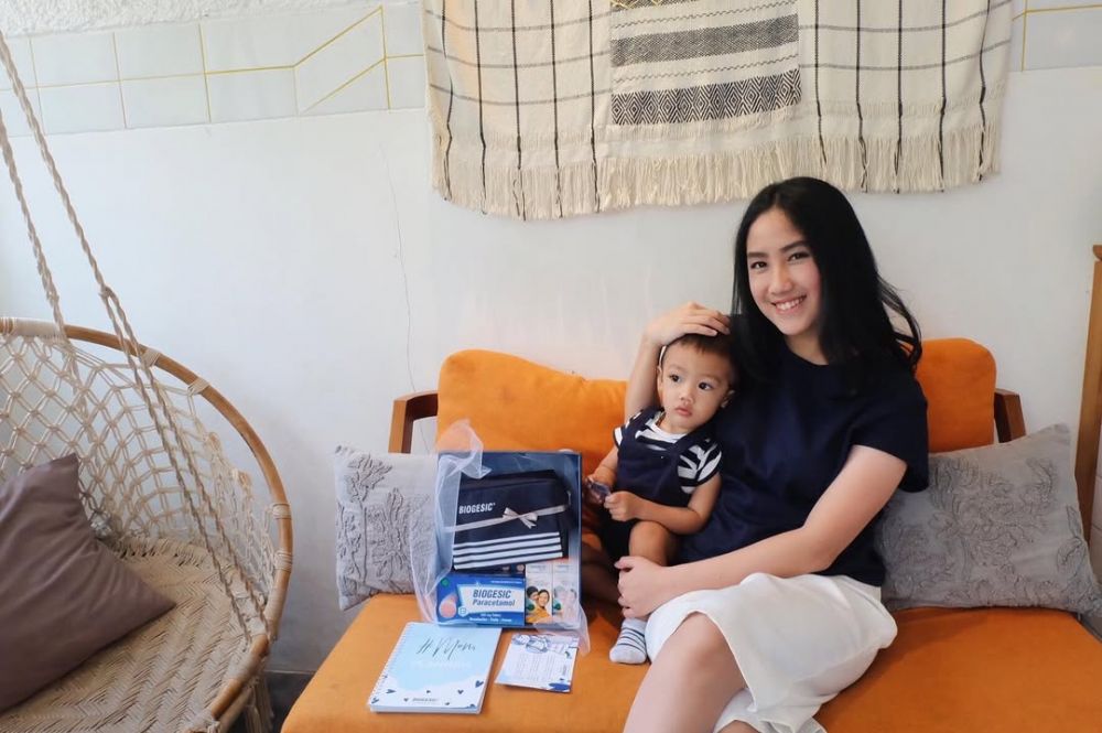 Artis cilik foto bareng Suzzanna ini kini tetap eksis jadi aktris, intip 9 potret transformasinya