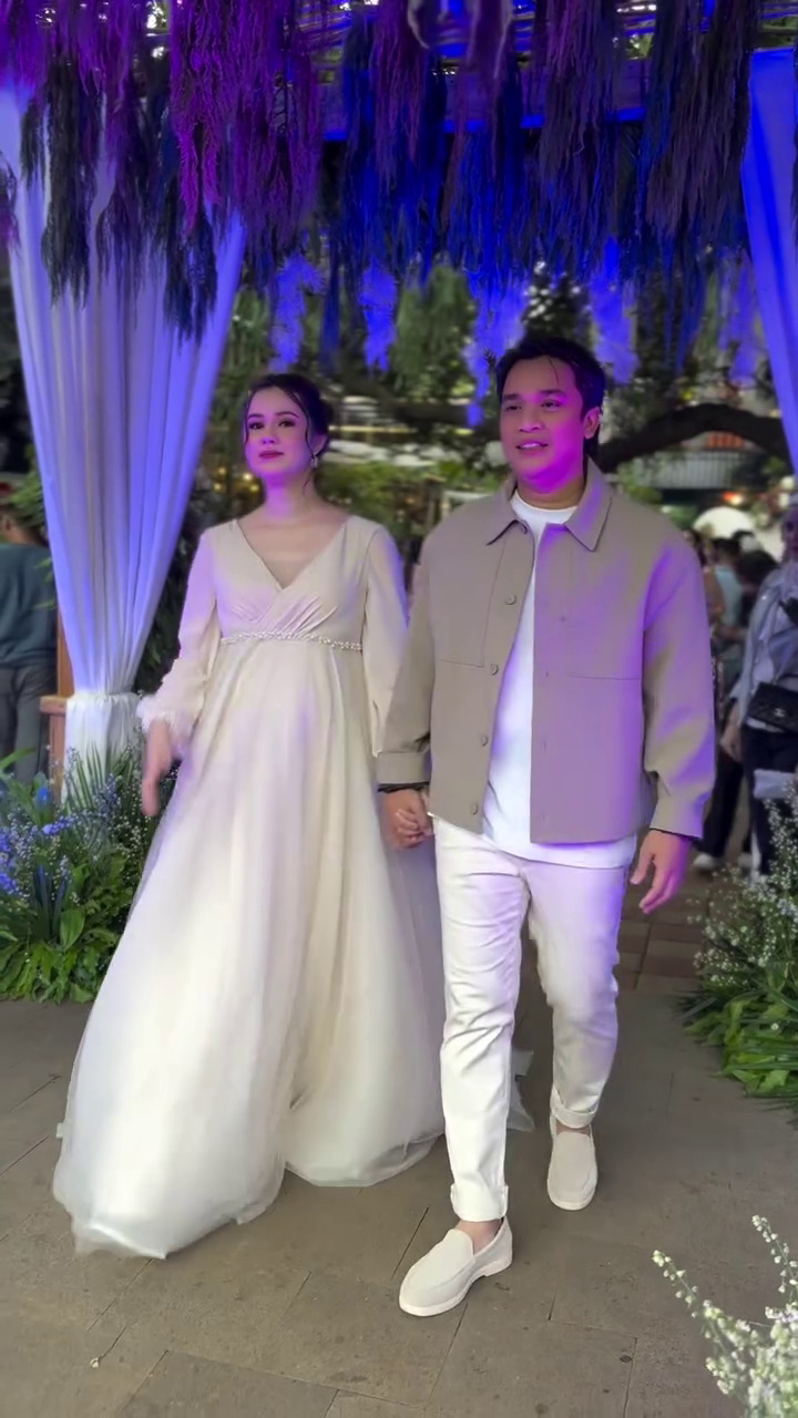 Siap sambut anak pertama, ini 9 potret momen gender reveal Vika Kolesnaya dan Billy Syahputra