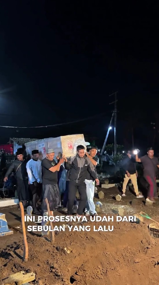 Status anggota DPR dinonaktifkan, Uya Kuya tetap bantu pemulangan jenazah TKI Hong Kong, 9 potretnya
